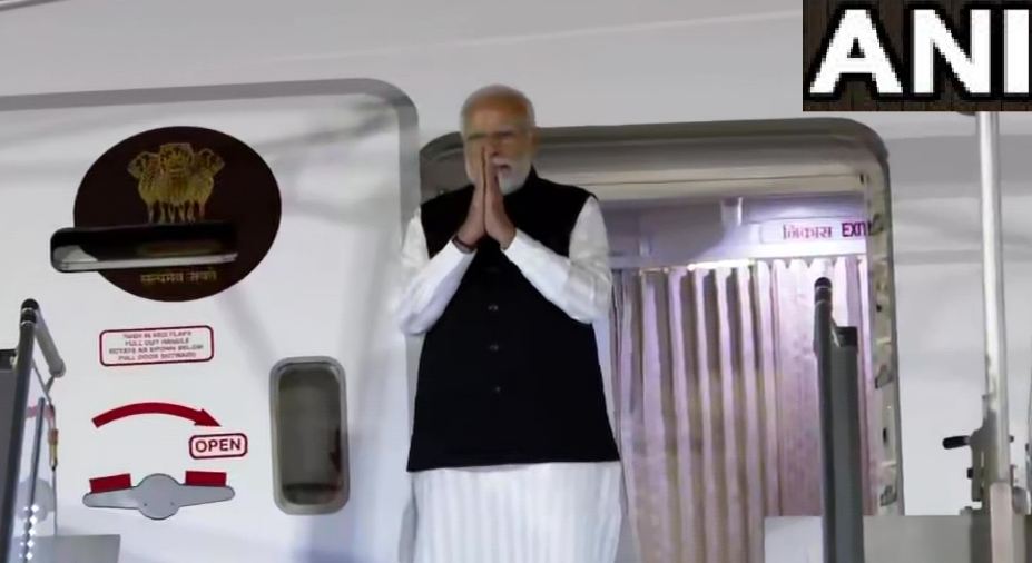 PM नरेंद्र मोदी जर्मनी, डेनमार्क और फ्रांस की अपनी 3 दिवसीय यात्रा के बाद पेरिस से भारत के लिए रवाना