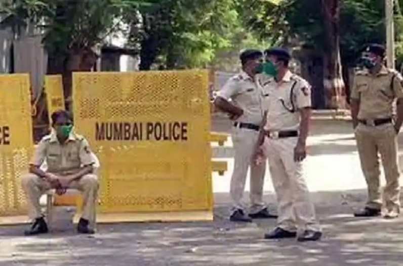 Maharashtra Political Crisis : 10 जुलाई तक धारा 144 लागू, नेताओं के कार्यालयों-आवास पर तैनात की गई पुलिस