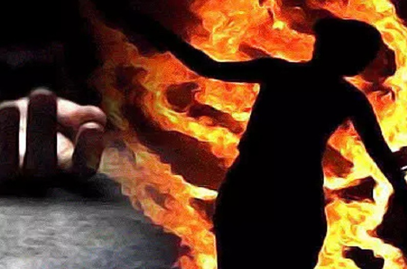 वृद्धाश्रम में लगी भीषण आग, दो महिलाओं की दर्दनाक मौत