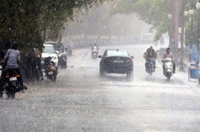 राजधानी में शुरू हुई बारिश, IMD ने जारी किया अलर्ट, बताया अगले पांच दिन कैसा रहेगा मौसम का हाल