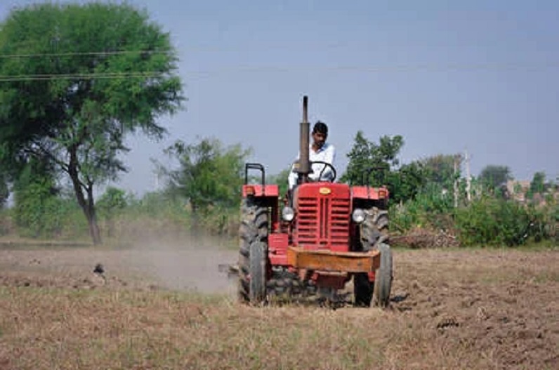 किसानों के लिए खुशखबरी, ट्रैक्टर और हार्वेस्टर खरीदी पर मिलेगी 40% की छूट, यहां की सरकार ने किया ऐलान