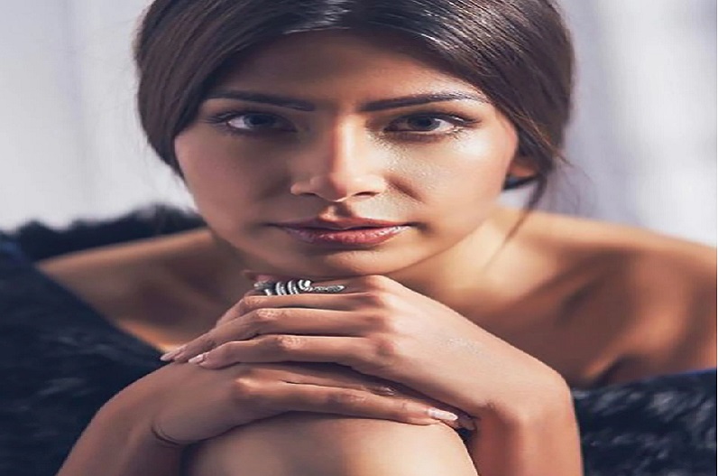 बोल्डनेस के मामले में बॉलीवुड की हीरोइनों को टक्कर देती है ये हसीना, तस्वीरें देख आप भी दीवाने हो जाएंगे 