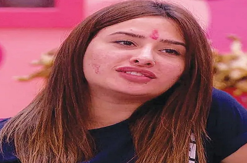 माहिरा शर्मा का बदला लुक, फैंस की बढ़ी चिंता, कमेंट कर कहा – ये क्या हो गया…