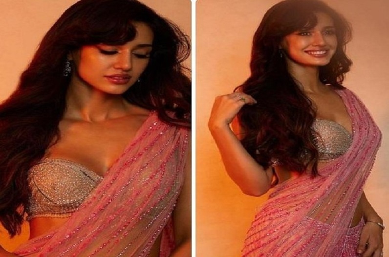  Hotness in a pink sari