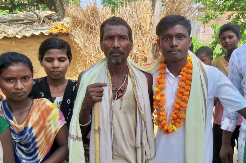 अब अमेरिका में पढ़ाई करेगा मजदूर का बेटा, कॉलेज से मिली 2.5 करोड़ की स्कॉलरशिप
