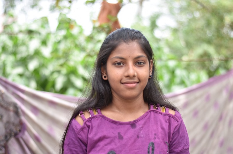 IBC24 Swarn Sharda Scholarship 2022 : रिक्शा चालक की बेटी माधुरी के जज्बे को सलाम, मुश्किल हालातों को मात देकर बनी 12वीं टॉपर