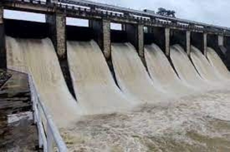 Satpura Dam gates open