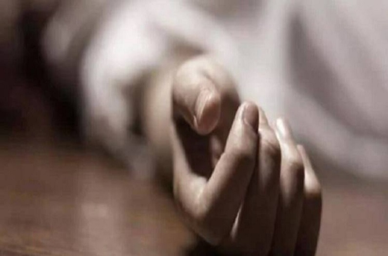 मकान मालिक ने किराएदार छात्र को बेरहमी से पीटा, फिर भी नहीं भरा मन तो प्राइवेट पार्ट में डाला पेट्रोल