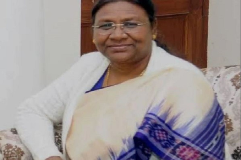 कांग्रेस नेता का भाजपा पर बड़ा आरोप, बोले- इन षड़यंत्रों से ध्यान हटाने आदिवासी महिला को बना रही राष्ट्रपति