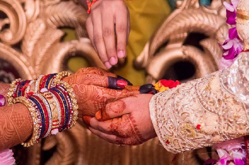 यहां के युवाओं की नहीं हो रही शादी, लगातार बढ़ रही कुंवारों की संख्या, अब पंचायत ने लिया ये बड़ा फैसला