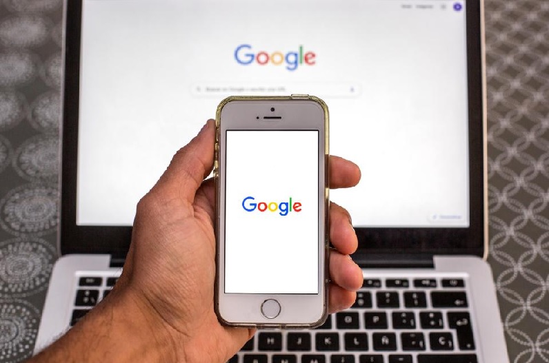 Google ने भारत में एक दर्जन से ज्यादा डोमेन और वेबसाइटों पर लगाई पाबंदी, जाने क्या है पूरा मामला