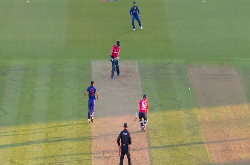 IND vs ENG 1st T20 : इंग्लैंड के खिलाफ पंड्या का ताबड़तोड़ बल्लेबाजी, ठोका अर्धशतक, 199 रन का दिया लक्ष्य