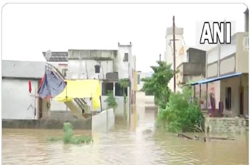 बारिश ने ढाया कहर! पूरा हुआ मौतों का शतक, प्रदेश के 21 जिलों के​ लिए अलर्ट जारी