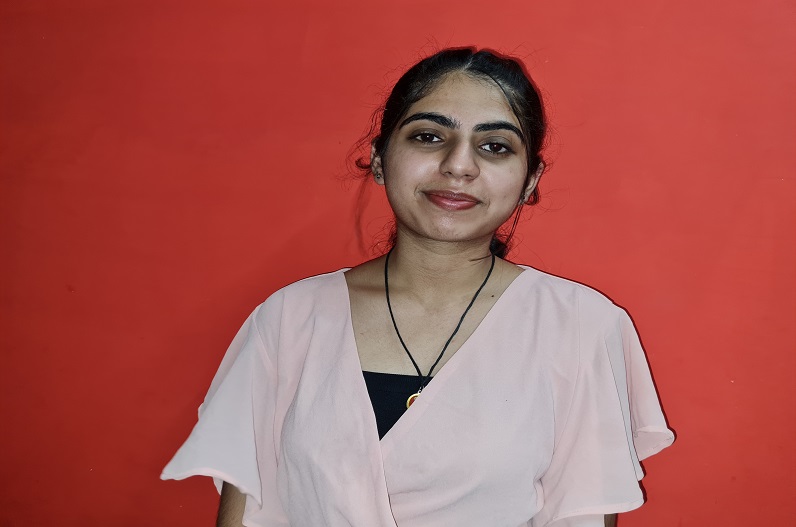 IBC24 Swarn Sharda Scholarship 2022 : 12वीं टॉपर प्राची पंजाबी बोलीं- डॉक्टर बनकर अपने ही क्षेत्र में देना चाहती हूं सेवा