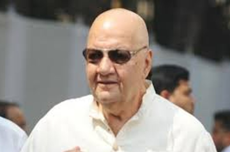 इस मशहूर अभिनेता के निधन की उड़ी अफवाह, सोशल मीडिया पर लोग देने लगे श्रद्धांजलि तो खुद आए सामने, कही ये बात