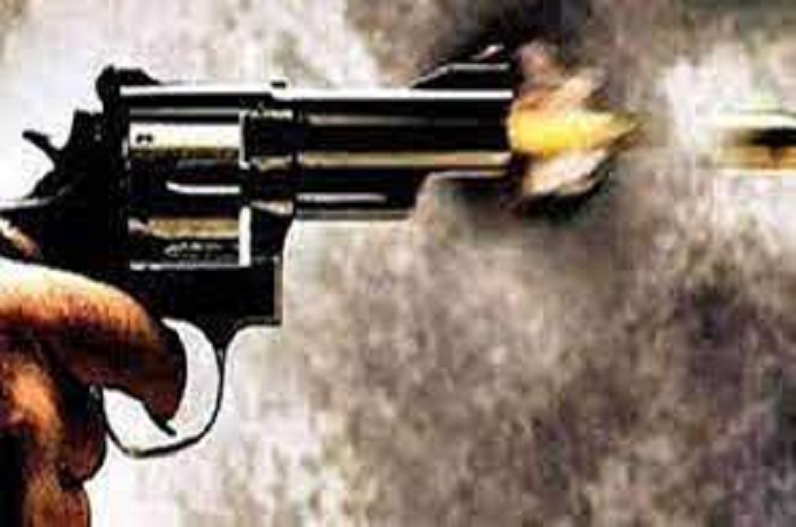 बच्चों के साथ चोर सिपाही के खेल में बीजेपी नेता के रिवॉल्वर से चली गोली, 11 साल के लड़के की मौत