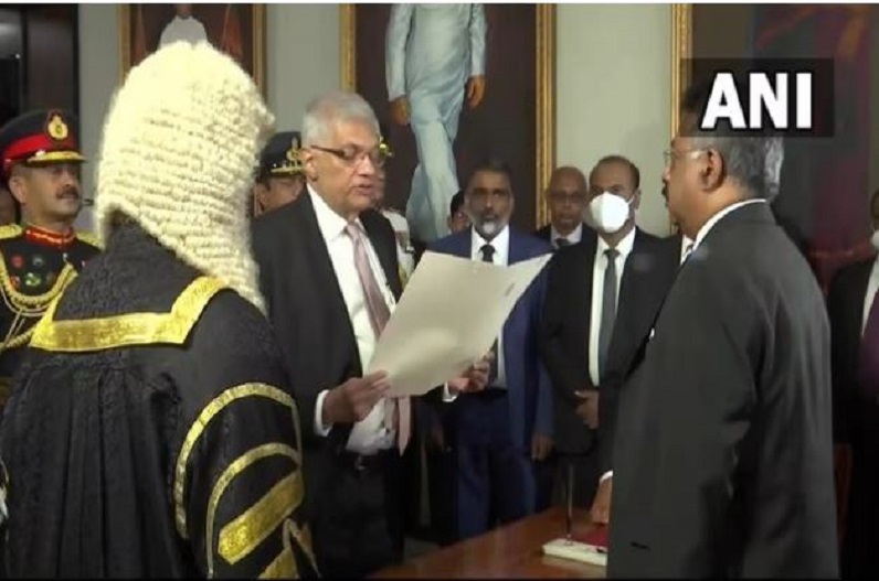 सिंघे ने ली राष्ट्रपति पद की शपथ, देश को महंगाई की मार से दिलाएंगे मुक्ति?