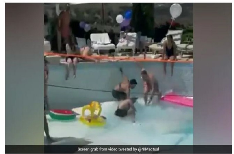 स्वीमिंग पूल में अचानक हुआ बड़ा होल, आंखों के सामने जमीन में समा गया शख्स, देखें खौफनाक वीडियो