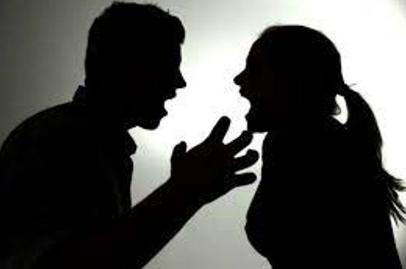 पति के शरीर में है ये खामी.. शादी के इतने सालों बाद चला पता तो महिला के उड़ गए होश, पुलिस तक पहुंचा मामला