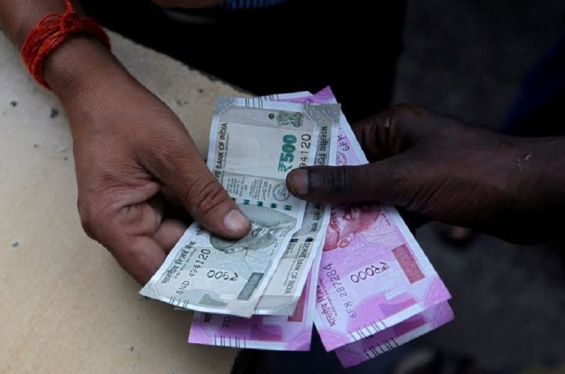 Street vendors will get Rs 5000 under PM Street Vendors Self-Reliant Fund SchemeScheme