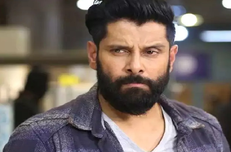 Chiyan Vikram की बिगड़ी तबीयत, बेटे ध्रुव ने कही ये बात, ‘आई’ और ‘अपरिचित’ फिल्म में आ चुके हैं नजर