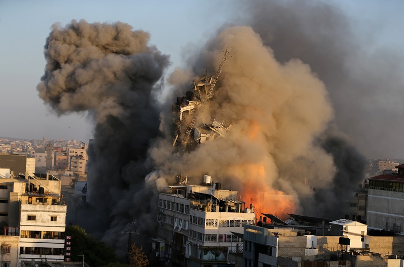 इजराइल ने गाजा पर किए हवाई हमले, वरिष्ठ कमांडर समेत सात लोगों की हुई मौत, 40 लोग हुए घायल