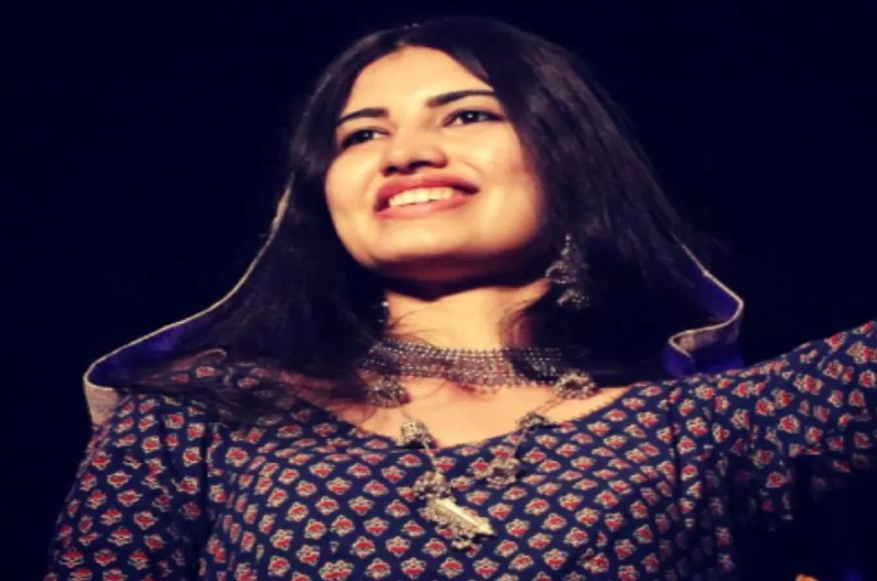 मॉडलिंग करते हुए सिविल सर्विस की कर रही थी तैयारी, पहले ही प्रयास में बनी IAS  …. जानें पूरी खबर