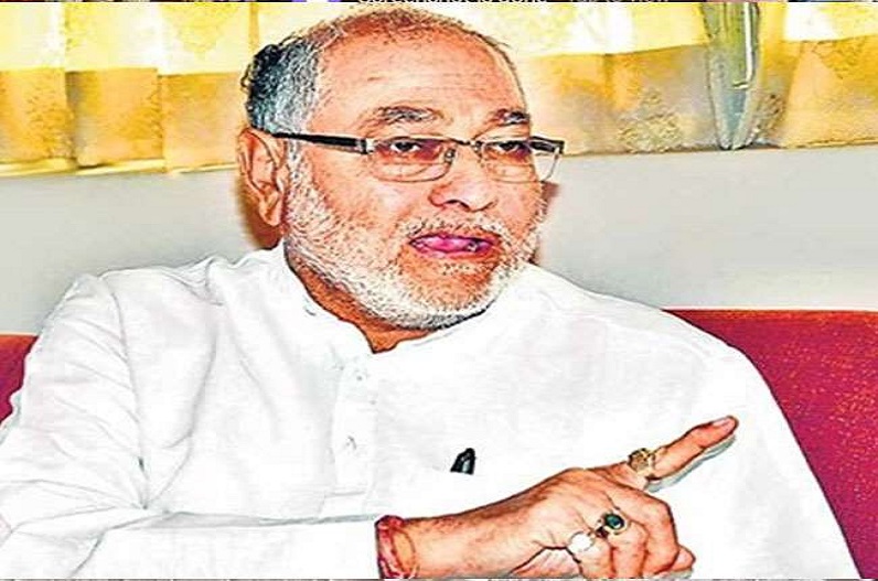 पीएम मोदी के भाई प्रह्लाद मोदी ने जंतर-मंतर पर दिया धरना, नौ सूत्री मांगों को लेकर सौंपा ज्ञापन