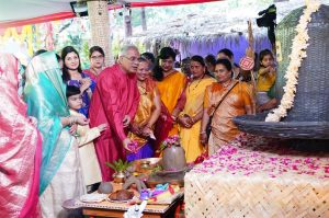 पत्नी संग सीएम भूपेश बघेल ने की शिव नंदी की पूजा