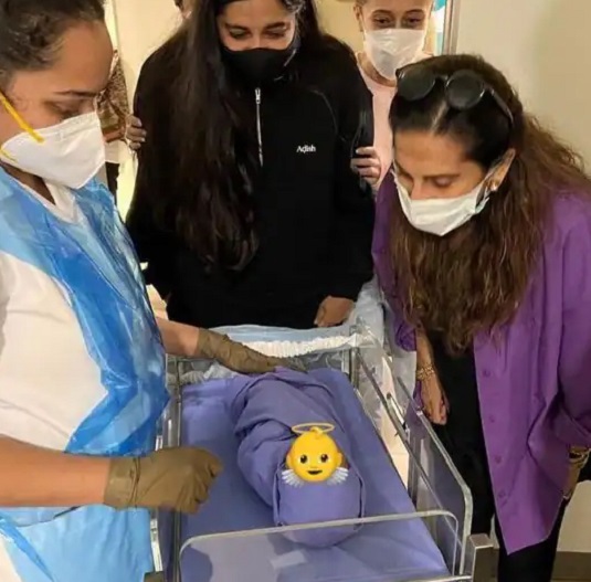 सामने आई सोनम कपूर के बेबी ब्वॉय की पहली तस्वीर, भांजे को देखकर emotional हुई रिया कपूर…
