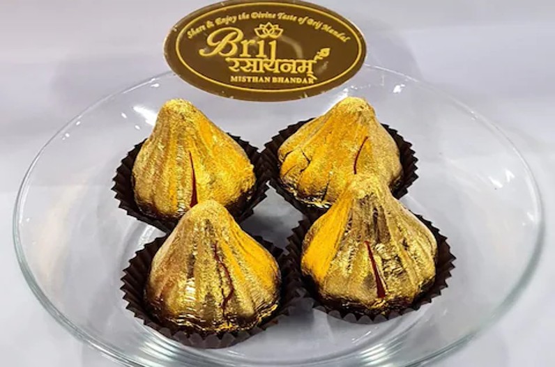 आम नहीं बेहद खास है ये मोदक, गणपति बप्पा को भोग लगाते ही पूरी हो जाएगी मुराद! कीमत जानकर उड़ न जाए आपके होश