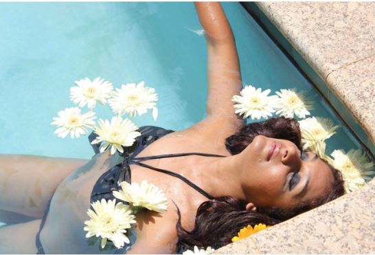 तेजस्विनी, पद्मिनी और शिवांगी कोल्हापुरे की फैमिली लता मंगेशकर के परिवार से जुड़ी है। ये तीनों उनकी भतीजी कहलाती हैं।