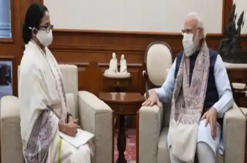 ‘सेटिंग हो गई है’… ‘मैसेज देने के लिए PM मोदी से मिलती हैं ममता दीदी’ इस नेता के आरोप से मचा बवाल