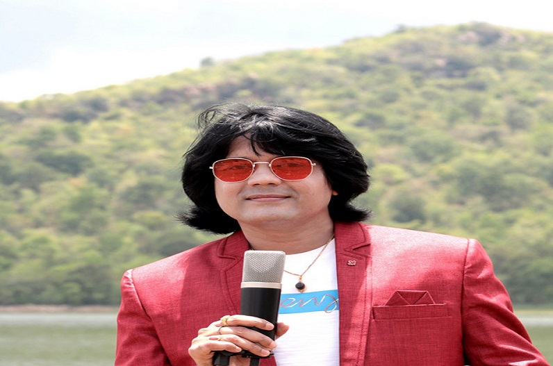 Chhattisgarhi singer Nitin Dubey