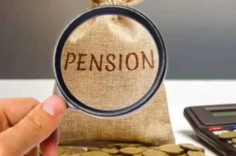 Old Pension Scheme: सरकार की एकसाथ मुश्किले बढ़ाएंगे सरकारी कर्मचारी, OPS बहाली के ल‍िए करेंगे यह काम