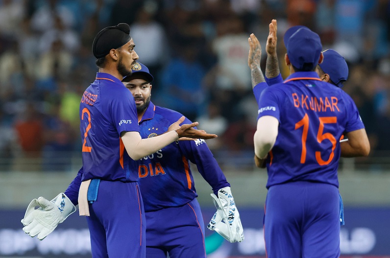 T20 Asia cup 2022 : फिर पाकिस्तान से भिड़ेगी टीम इंडिया! हॉन्ग कॉन्ग पर जीत के बाद बन रहा ये समीकरण