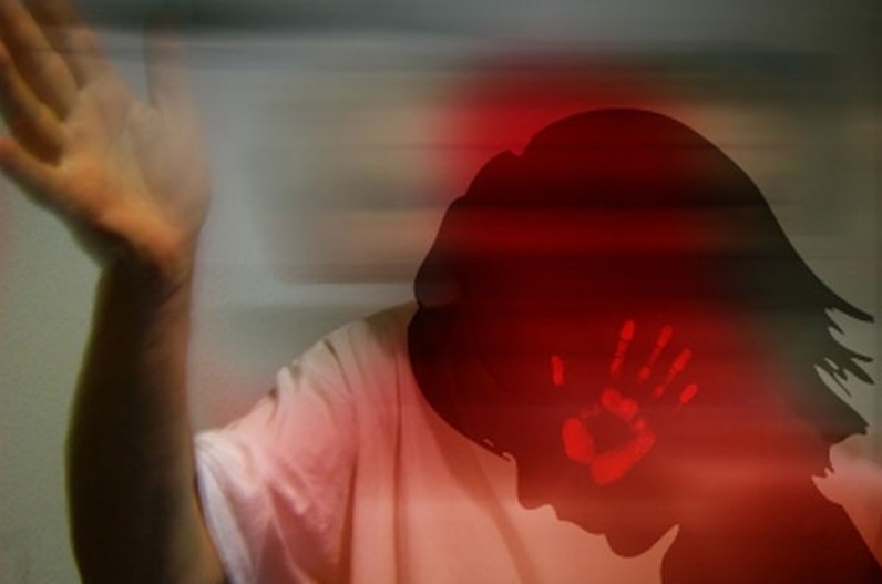 महिला टीचर की इस हरकत के आरोप में छात्रा ने करवाया केस दर्ज, पुलिस के सामने सुनाई पूरी आपबीती