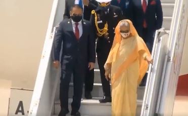 बांग्लादेश की प्रधानमंत्री शेख हसीना भारत की चार दिवसीय यात्रा के लिए दिल्ली पहुंच गई हैं।