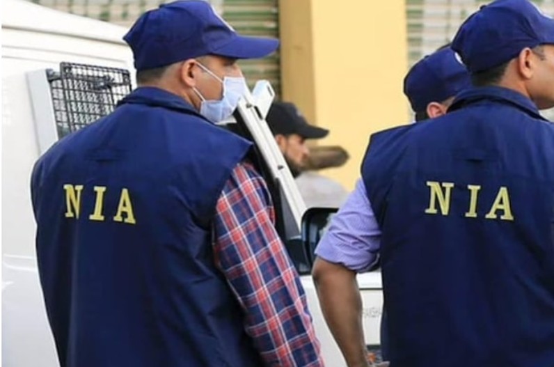 NIA की छापेमारी के खिलाफ कई राज्यों में विरोध-प्रदर्शन, सड़कों पर उतरे कार्यकर्ता, नारेबाजी कर किया जा रहा हंगामा