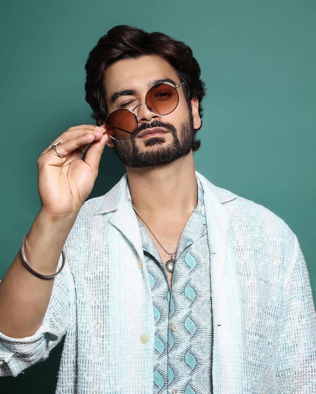 सनी कौशल के करियर की बात करें तो उन्होंने भाई विक्की की तरह असिस्टेंट डायरेक्टर के तौर पर करियर शुरू किया। 2011 में आई फिल्म माय फ्रेंड पिंटो और 2014 में आई गुंडे वो असिस्टेंट डायरेक्टर थे।