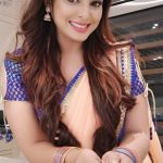 एक्ट्रेस स्मृति सिन्हा ने भोजपुरी में अपने करियर की शुरुआत 'रंगीला बाबू' से की थी.