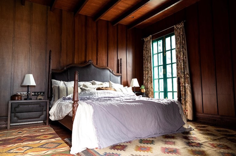 एक फैन ने कमेंट सेक्शन में कंगना के घर की तारीफ करते हुए लिखा- ब्यूटीफुल डिजाइन। एक दूसरे यूजर ने लिखा- काफी एलीगेंट और ब्यूटीफुल हाउस।