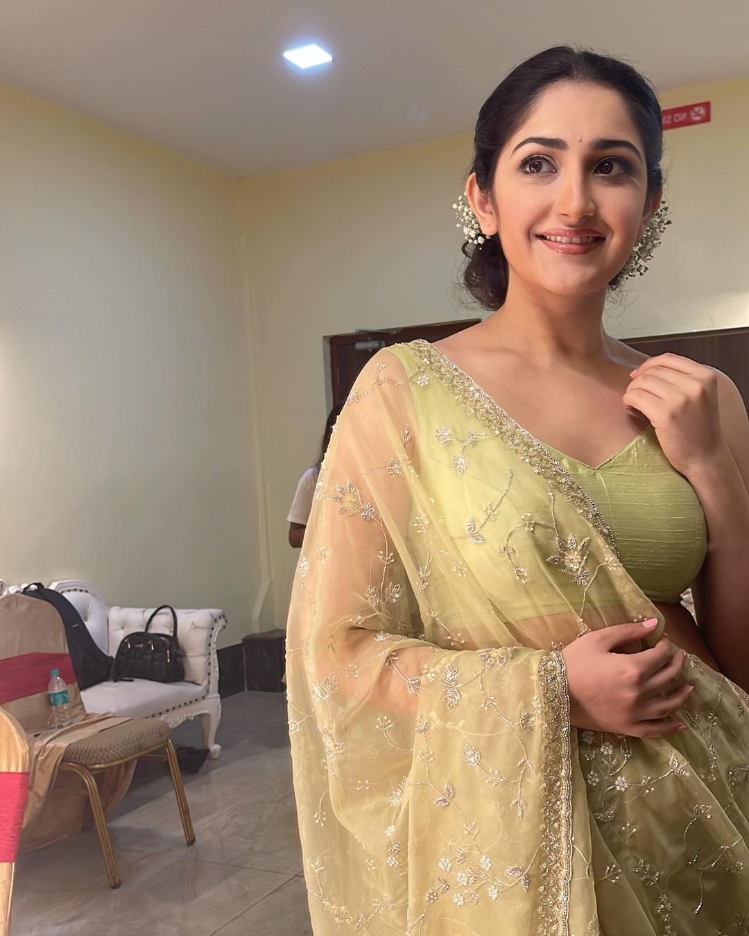 सहगल को मुख्य रूप से साउथ की फिल्मों में काम के लिए जानी जाती है। उन्होंने 2015 में तेलुगु एक्शन-फंतासी अखिल के साथ अपनी शुरुआत की थी।उन्होंने जिन अन्य लोकप्रिय तमिल फिल्मों पर काम किया है उनमें वनमगन, जंगा और गजनीकांत शामिल हैं।