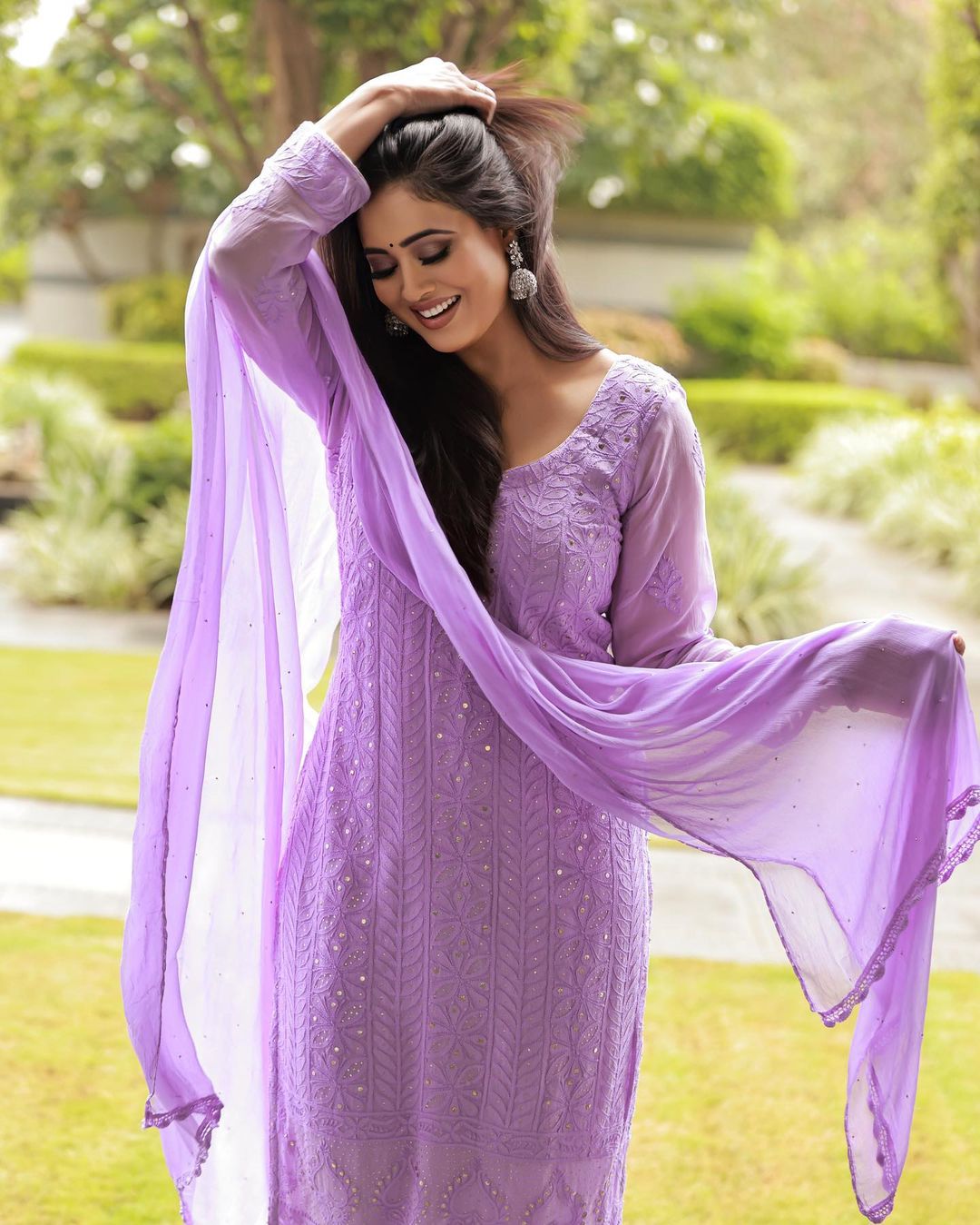 बता दें कि श्वेता तिवारी ने फेमस टीवी सीरियल 'कसौटी जिंदगी की' से इंडस्ट्री में अपना पहला कदम रखा था। 'कसौटी जिंदगी की' सीरियल से श्वेता घर-घर में आज भी 'प्रेरणा' के नाम से पहचानी जाती हैं।