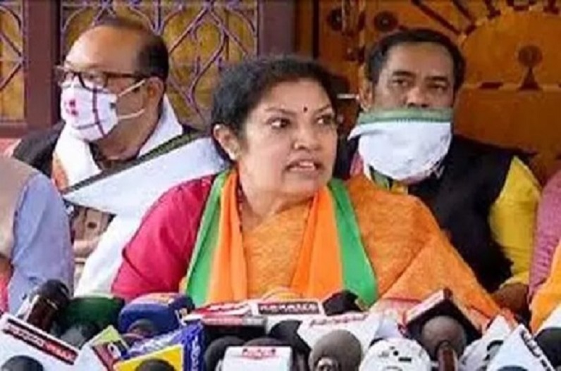 डी पुरंदेश्वरी बोली- JP नड्डा के कार्यक्रम में आएंगे 51 हजार कार्यकर्ता, कैबिनेट मंत्री अमरजीत भगत ने कसा तंज, कही ये बात