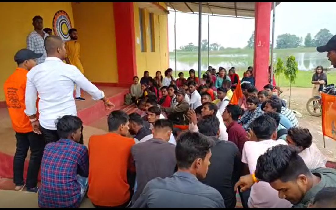 एडमिशन की मारामारी! कहीं कॉलेज में प्रवेश के लिए धांधली का आरोप, तो कहीं खाली पड़ी हैं सीटें