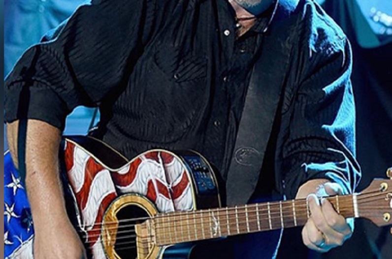 सड़क हादसे का शिकार हुए ये मशहूर सिंगर, पसलियां टूटी…… अस्पताल में चल रहा इलाज