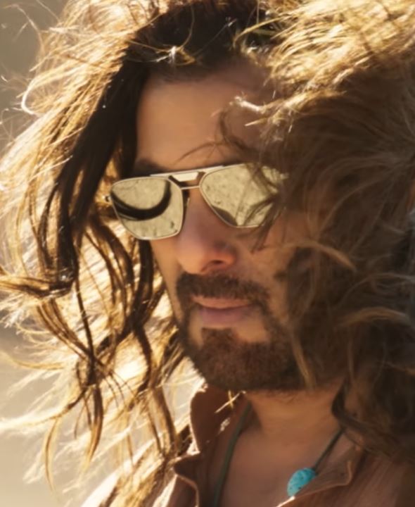 बीते दिनों सलमान खान ने सोशल मीडिया पर अपनी अपकमिंग फिल्म किसी का भाई किसी की जान की घोषणा करते हुए फर्स्ट लुक भी शेयर किया था।