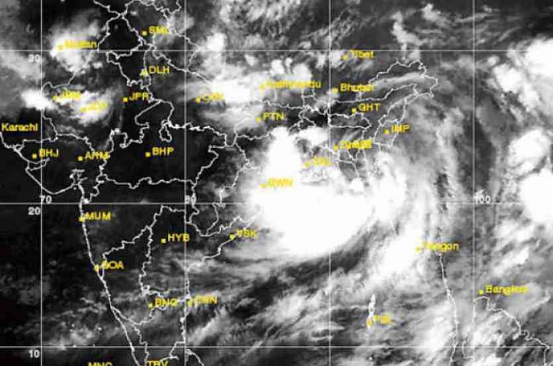 मौसम विभाग की चेतावनी, दीपावली पर भी बारिश के आसार, बंगाल की खाड़ी में हुआ ये बड़ा बदलाव