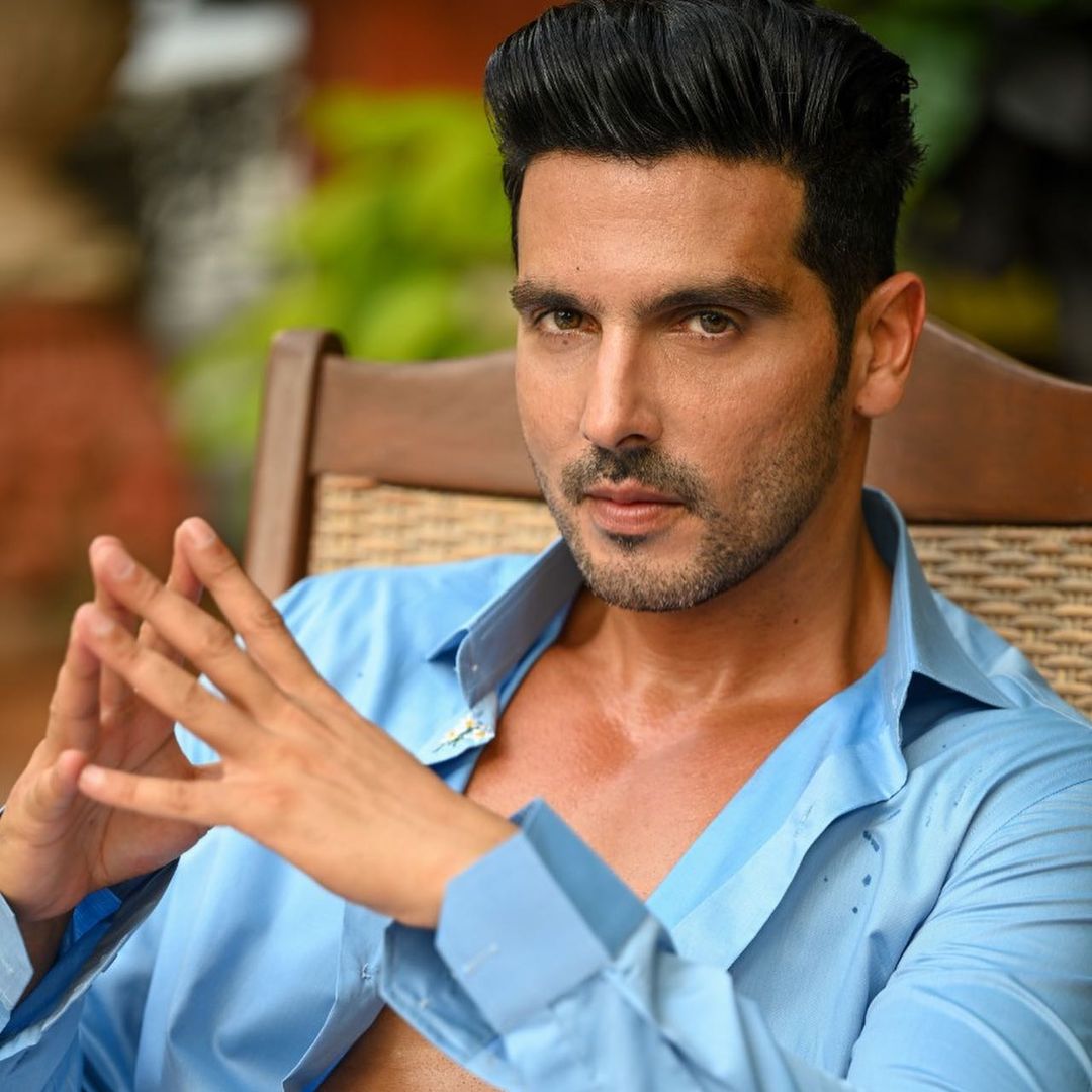 जायद का पूरा नाम जायद अब्बास खान है। जायद खान ने बचपन वेल्हम बॉयज़ स्कूल, देहरादून और बाद में कोडैकानल इंटरनेशनल स्कूल, कोडैकानल से अपनी शुरुआती पढ़ाई की।